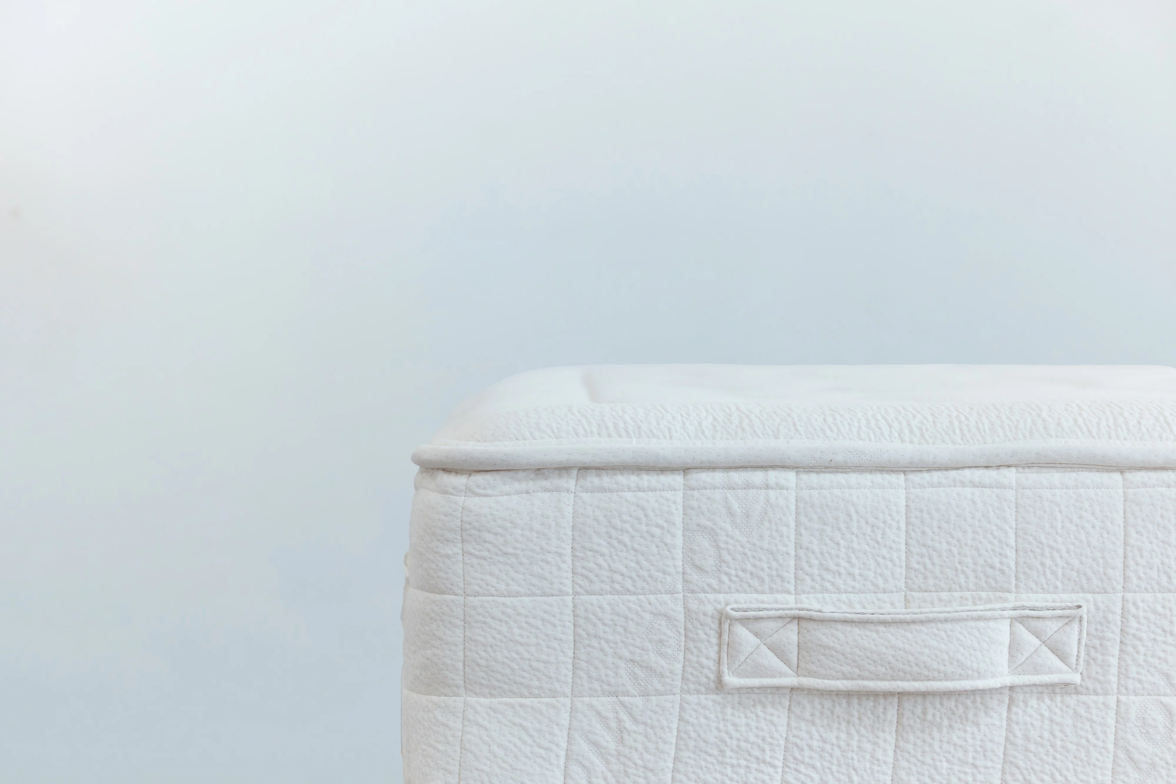 Avocado Luxury Organic Mattress - Image 7