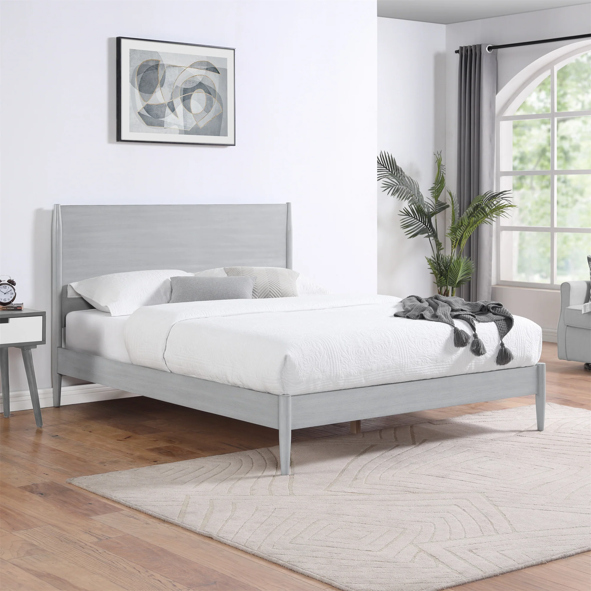 Infinity Del Mar Platform White Bed - Image 3